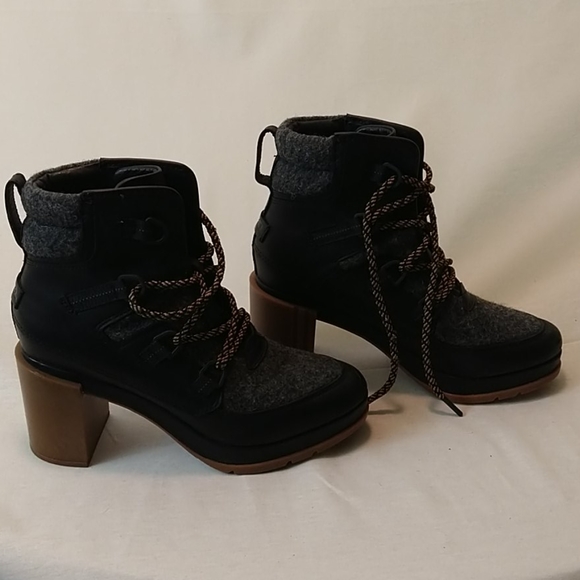 Boots - Picture 2 of 7